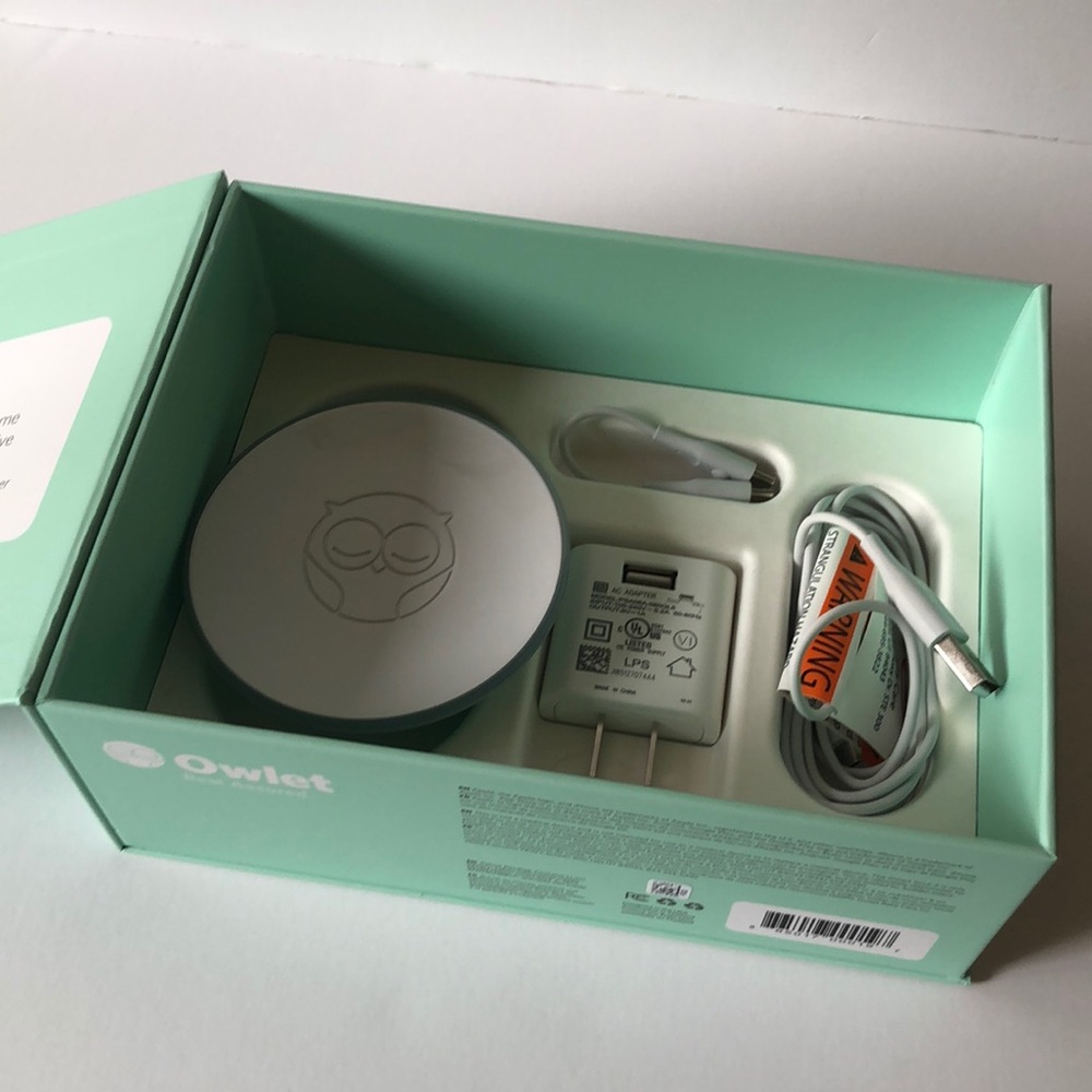 ❌SOLD!❌ Owlet Smart Sock 2 with EXTRA sock set! - Picture 2 of 3